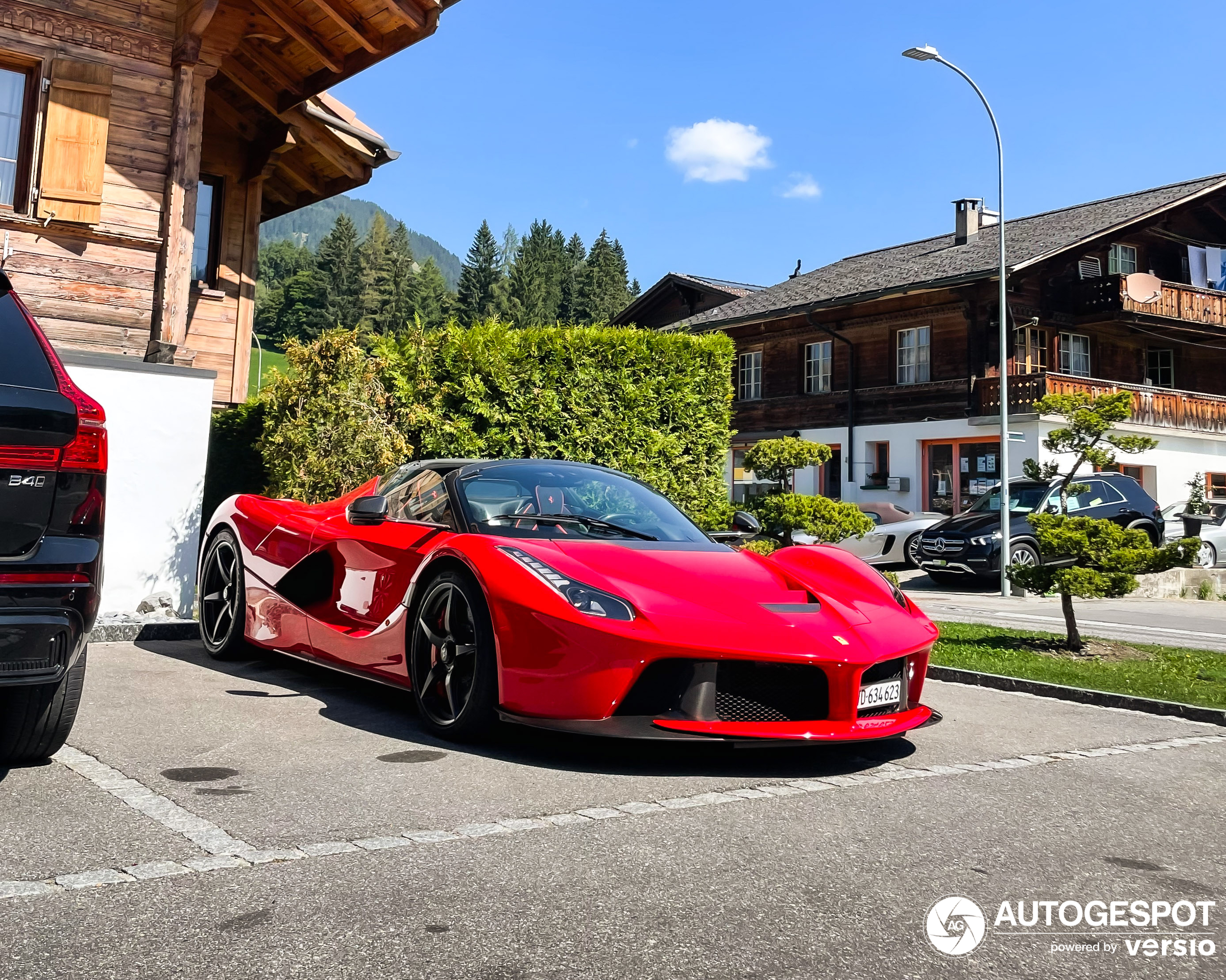 A beautiful Laferrari Aperta shows up in Gstaad