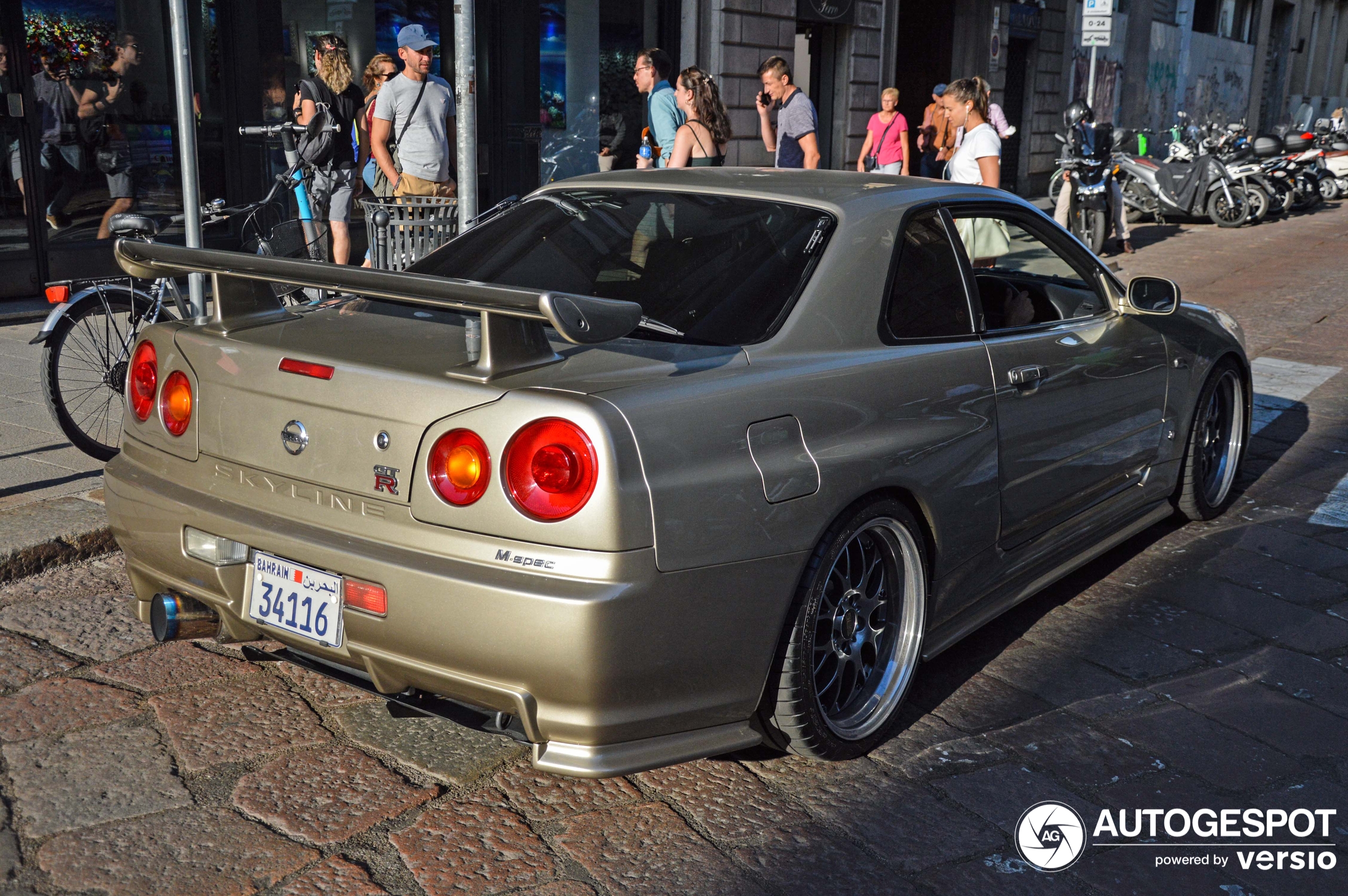 Nissan Skyline R34 GT-R V-Spec - 22 May 2021 - Autogespot