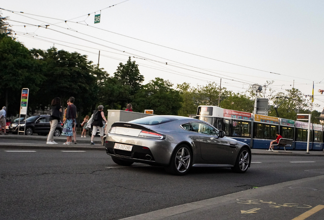 Aston Martin V8 Vantage