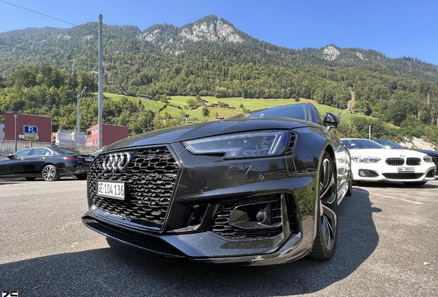 Audi RS4 Avant B9