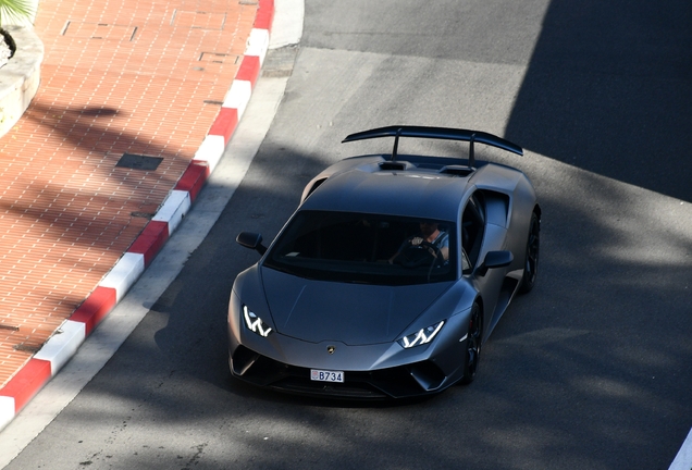 Lamborghini Huracán LP640-4 Performante