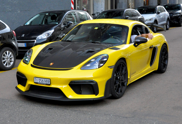 Porsche 718 Cayman GT4 RS Weissach Package