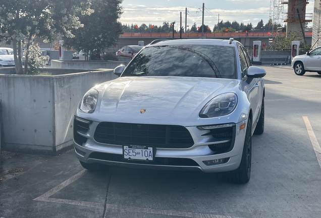 Porsche 95B Macan GTS