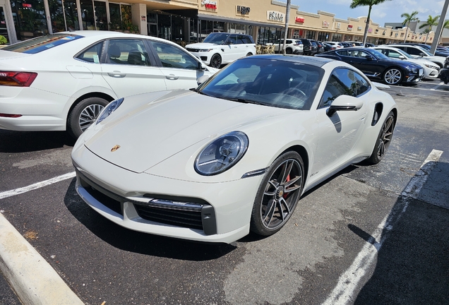 Porsche 992 Turbo