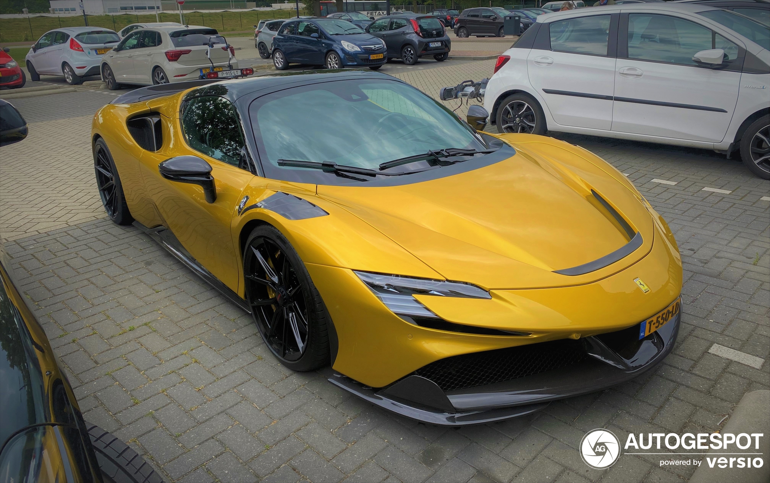 Ferrari SF90 Spider Assetto Fiorano Novitec Rosso