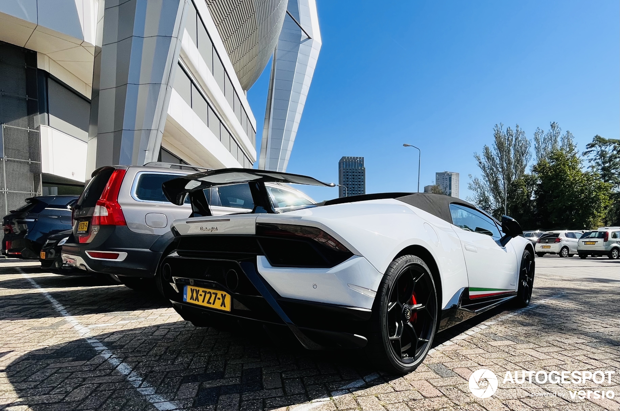 Lamborghini Huracán LP640-4 Performante Spyder