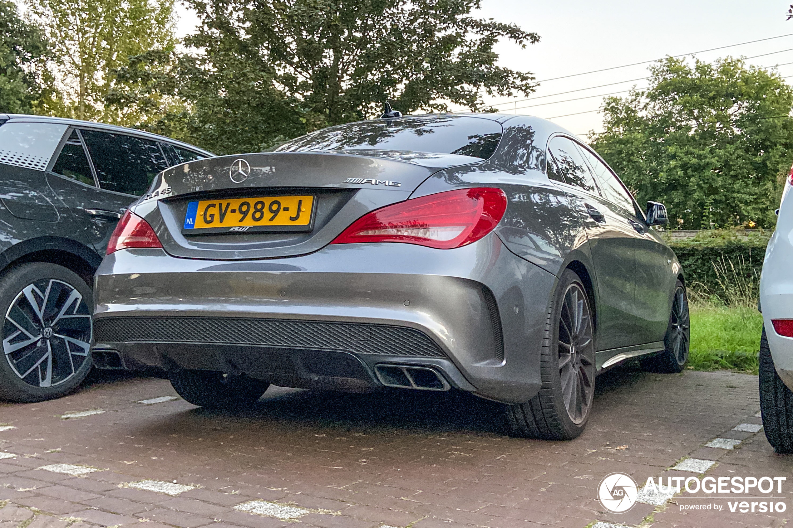 Mercedes-Benz CLA 45 AMG C117