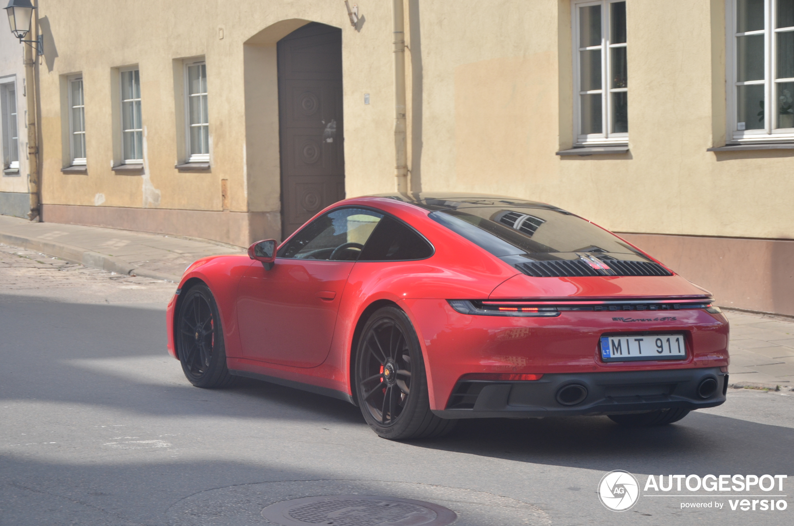 Porsche 992 Carrera 4 GTS