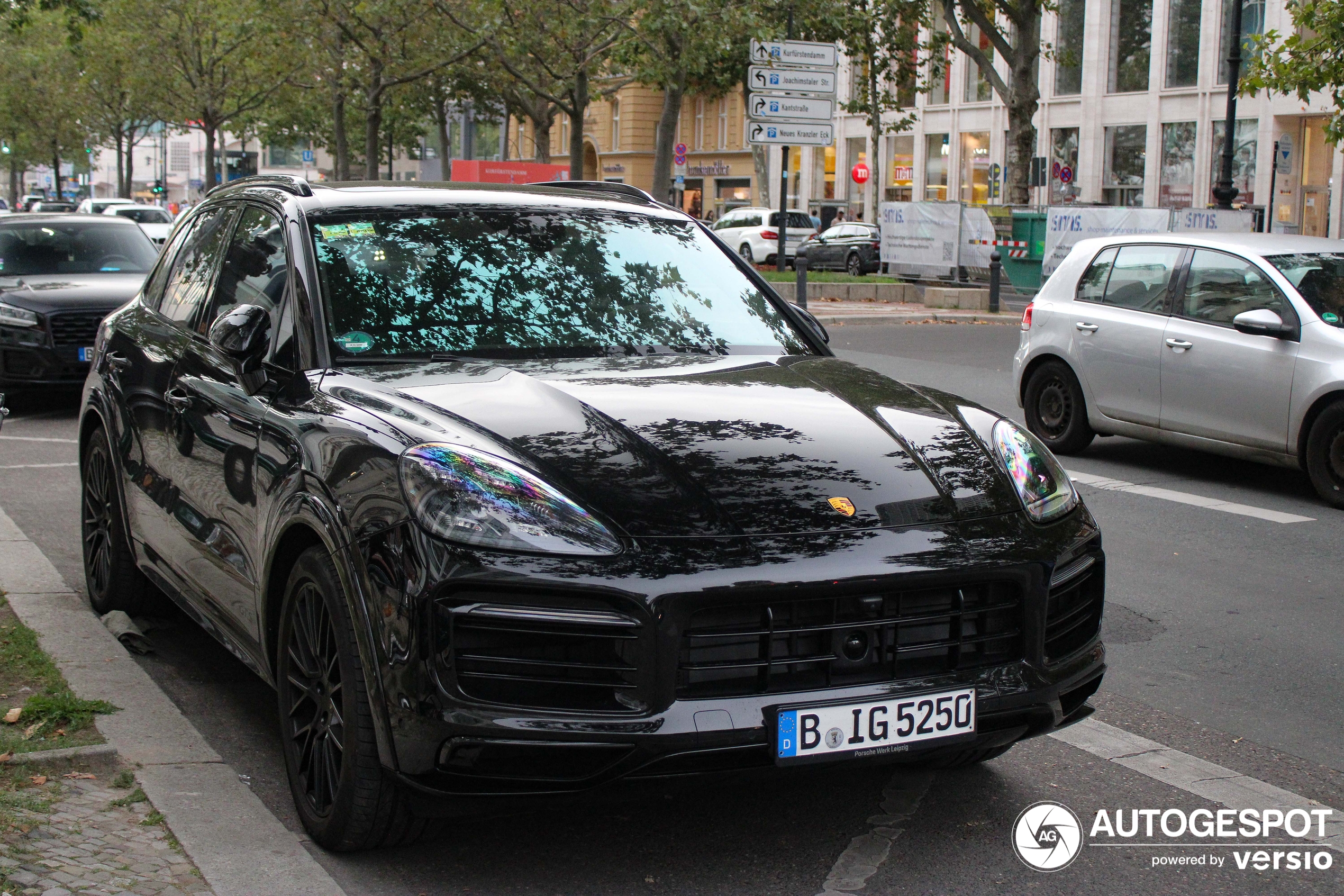 Porsche 9YA Cayenne GTS