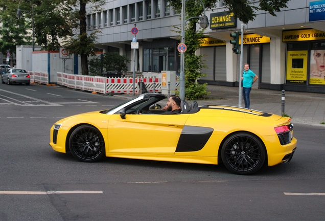 Audi R8 V10 Spyder 2016