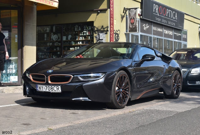 BMW i8 Roadster Ultimate Sophisto Edition