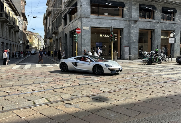 McLaren 570GT