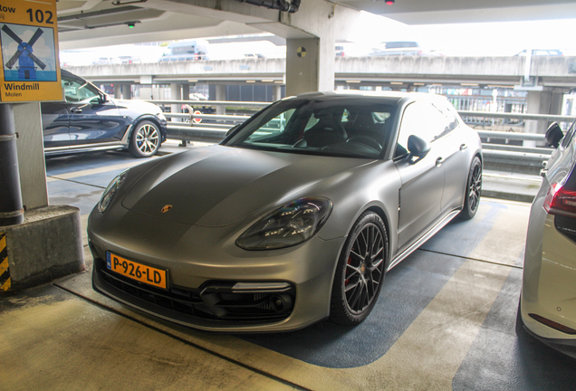 Porsche 971 Panamera GTS Sport Turismo