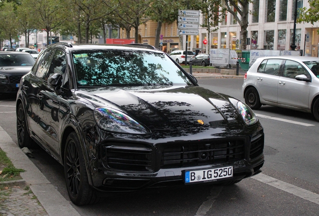 Porsche 9YA Cayenne GTS