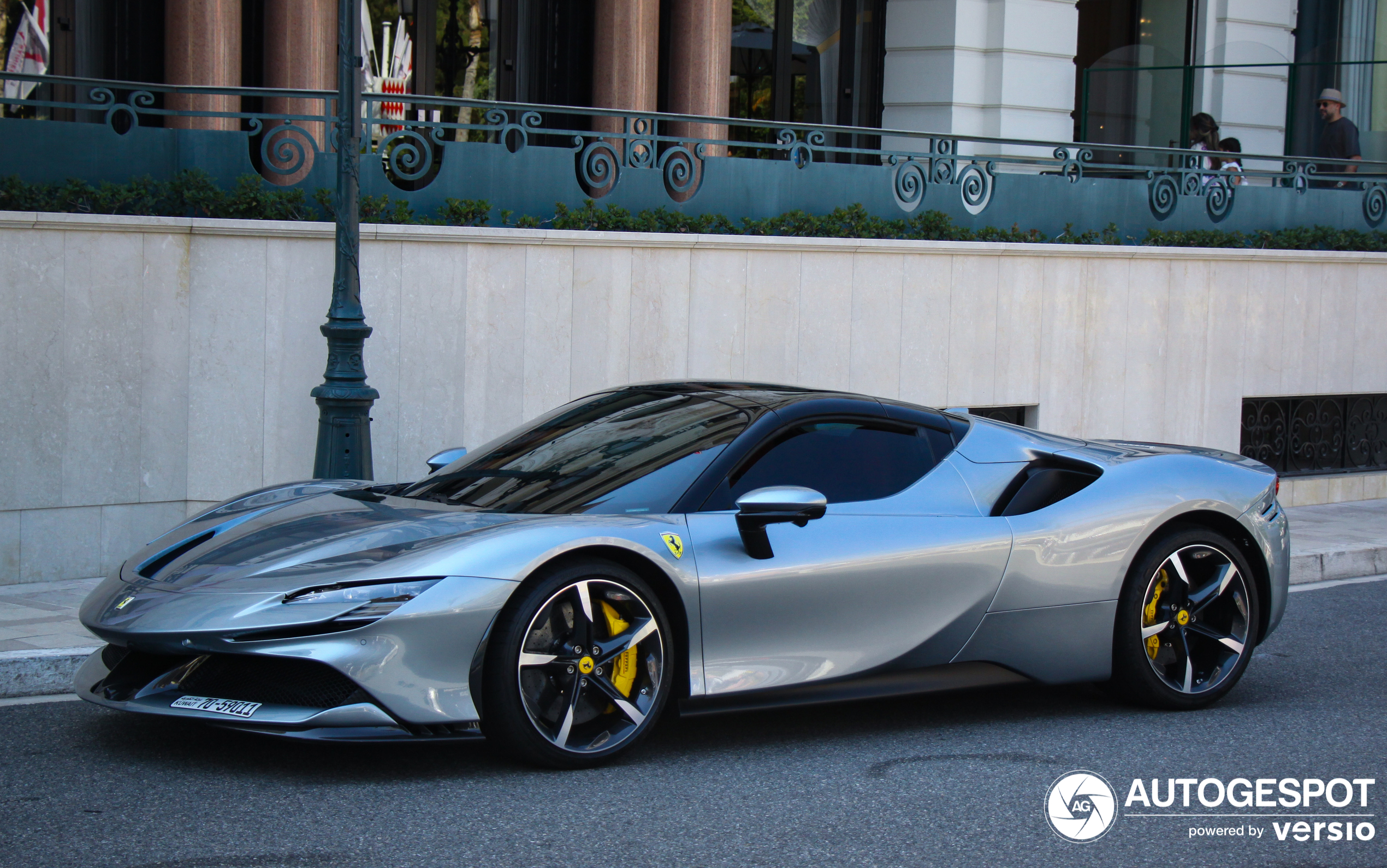 Ferrari SF90 Spider