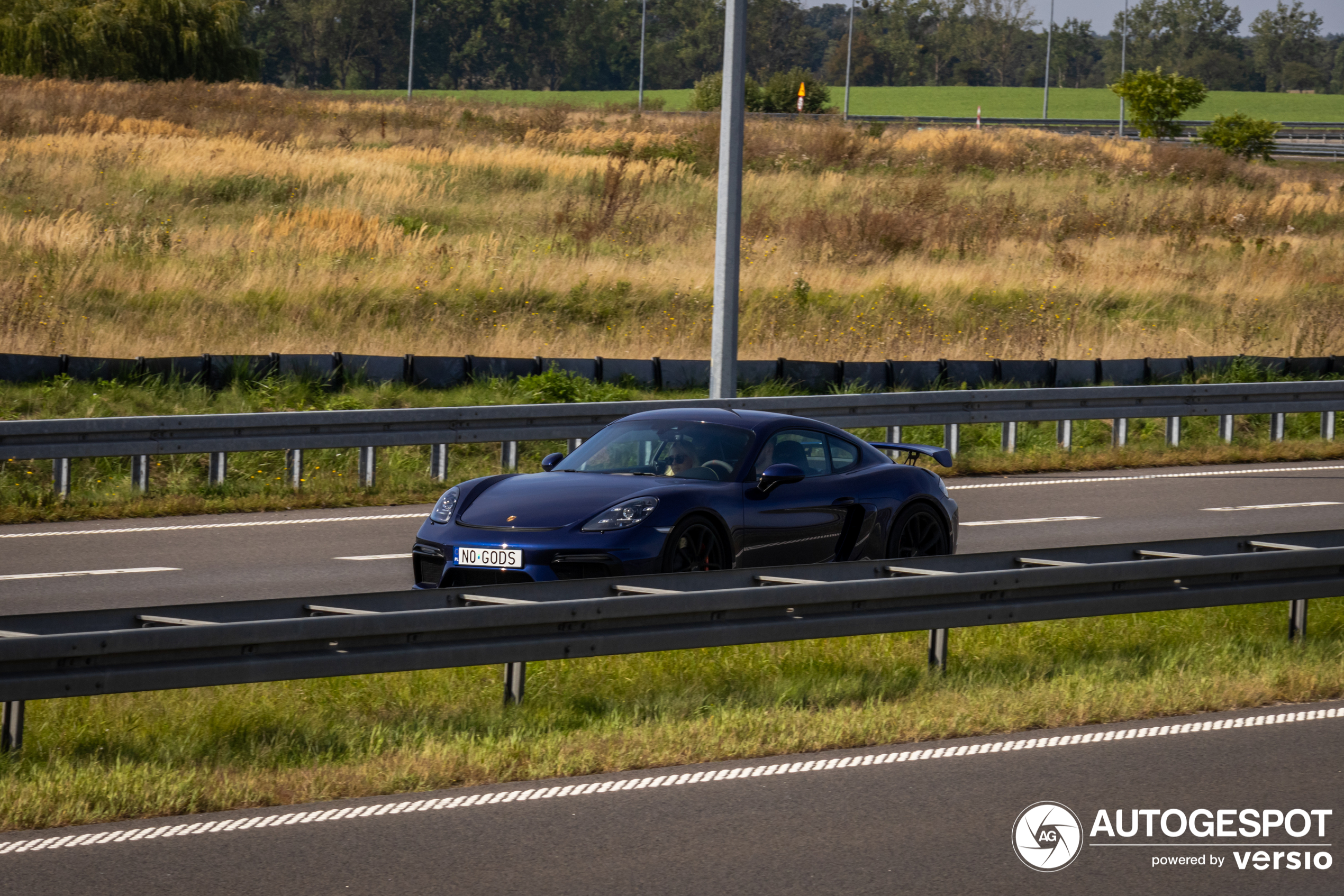 Porsche 718 Cayman GT4