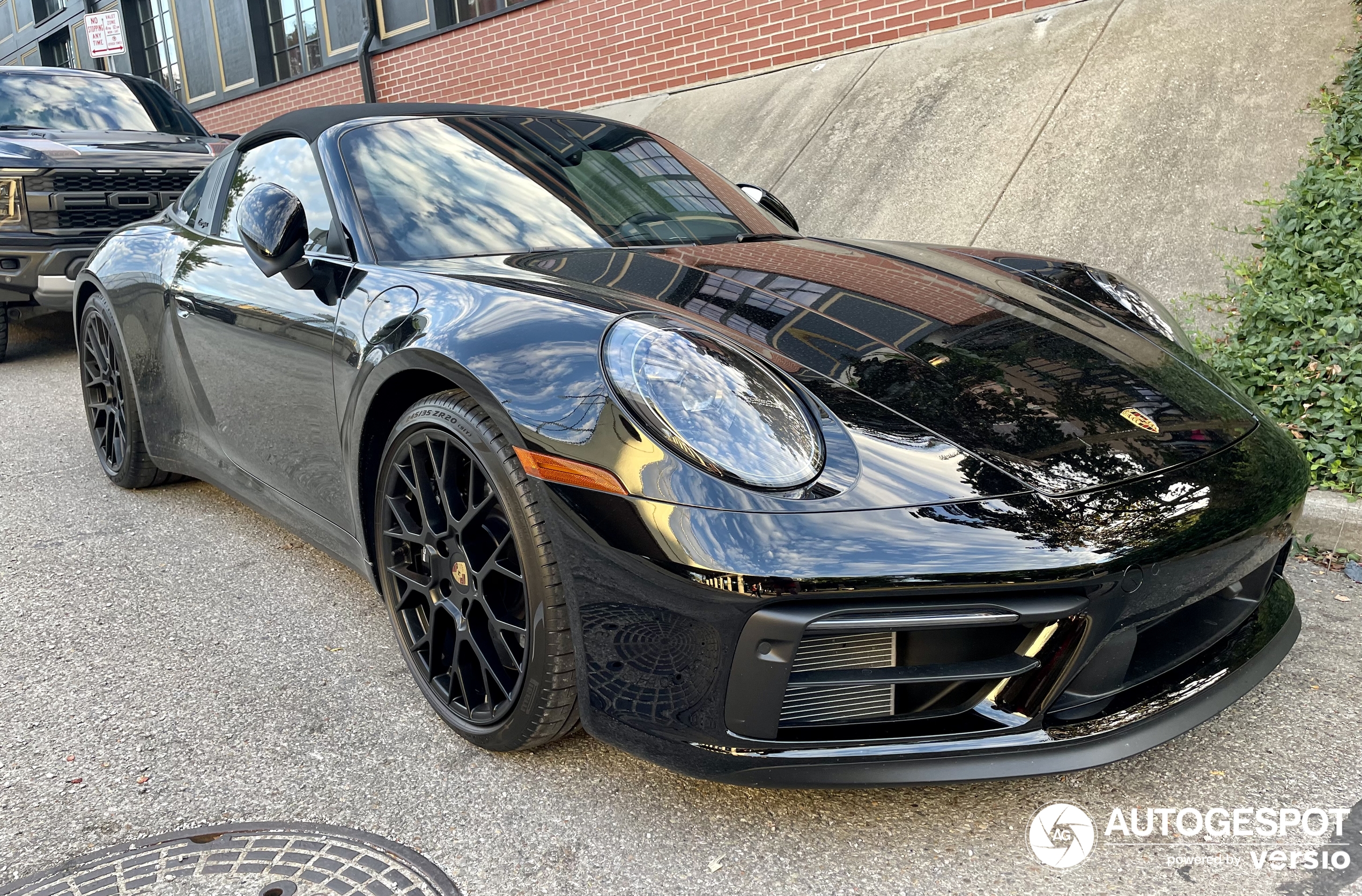 Porsche 992 Targa 4 GTS