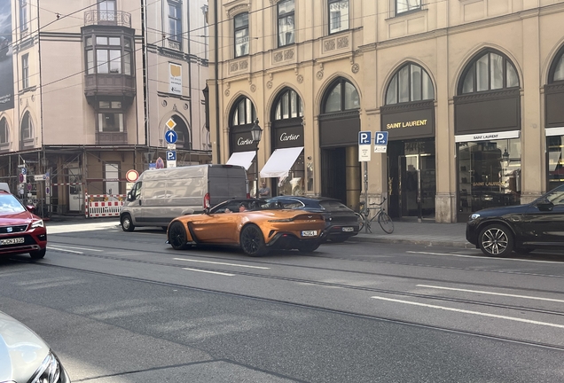 Aston Martin V12 Vantage Roadster 2023