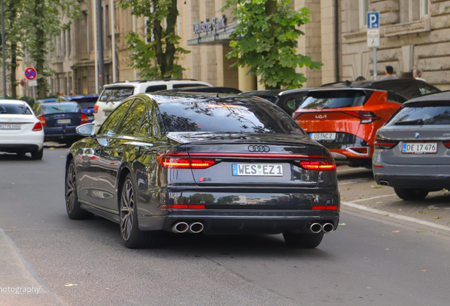 Audi S8 D5