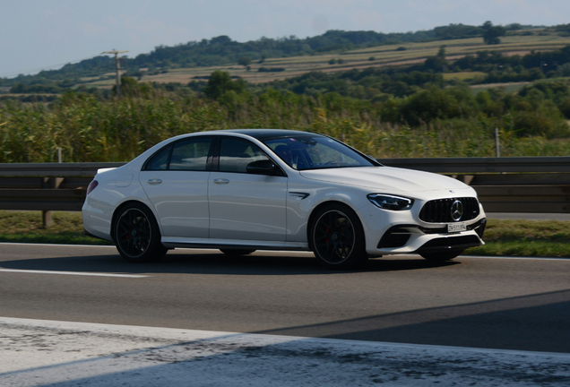 Mercedes-AMG E 63 S W213 2021