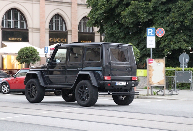 Mercedes-Benz G 500 4X4²