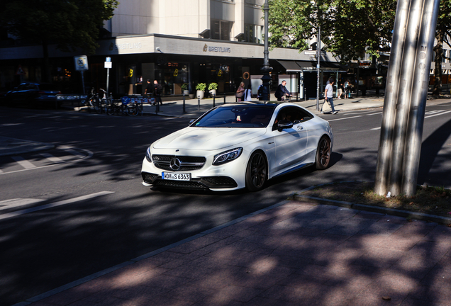 Mercedes-Benz S 63 AMG Coupé C217