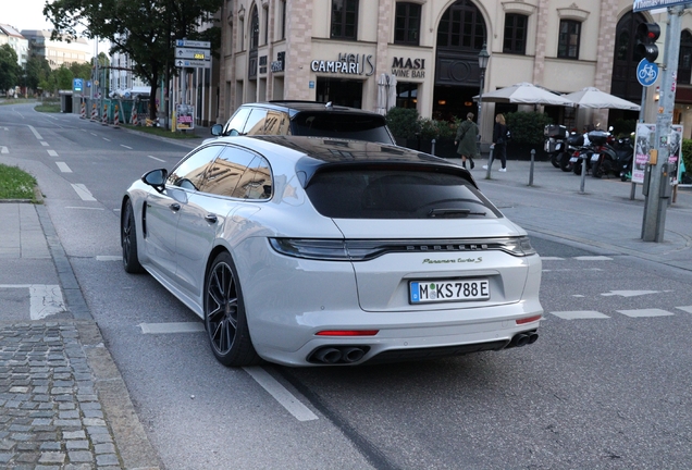 Porsche 971 Panamera Turbo S E-Hybrid