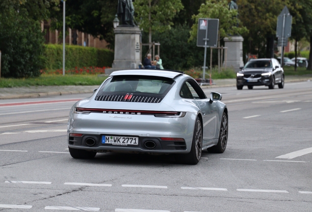 Porsche 992 Carrera 4S