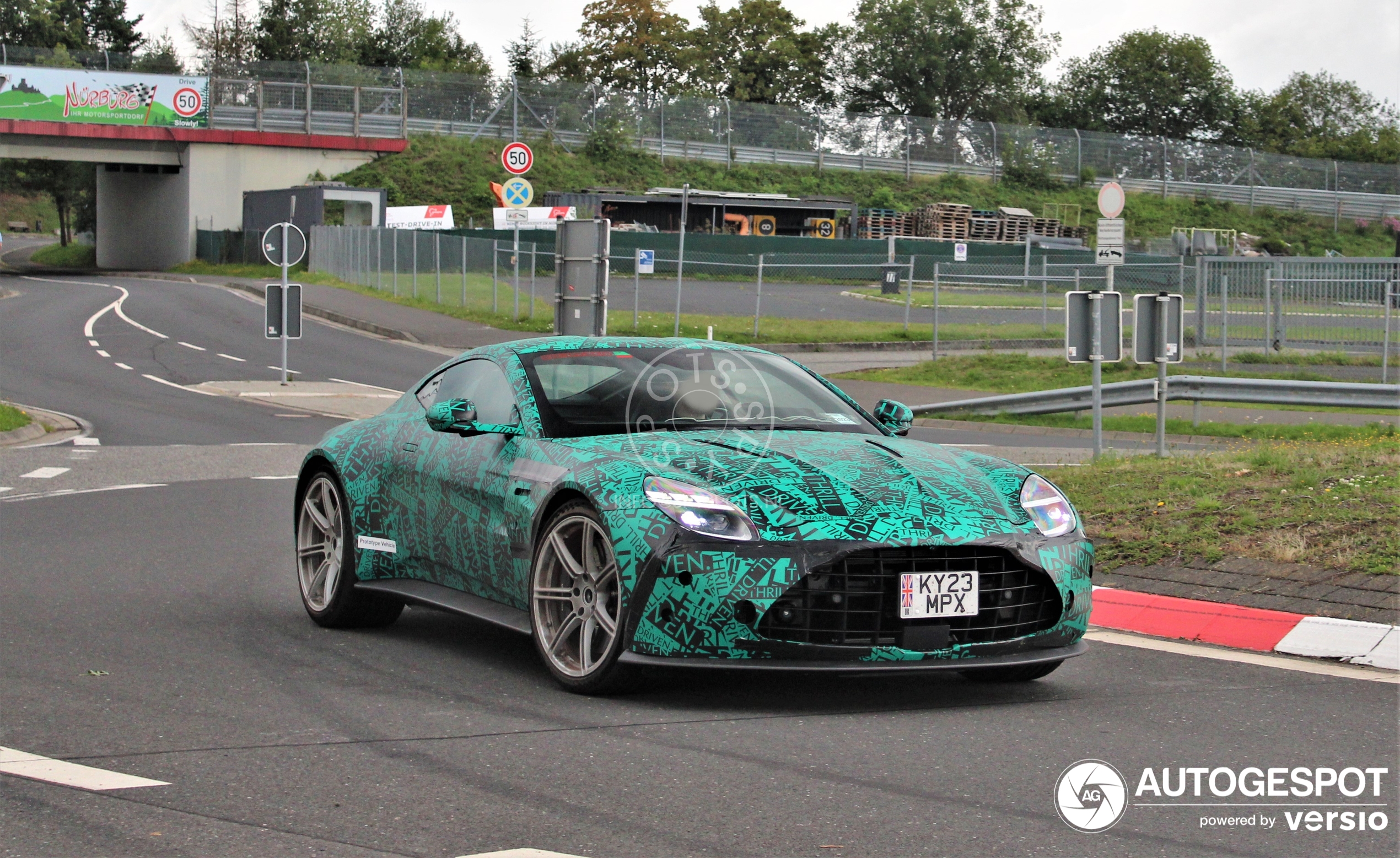 Spyshots: Aston Martin V8 Vantage 2024