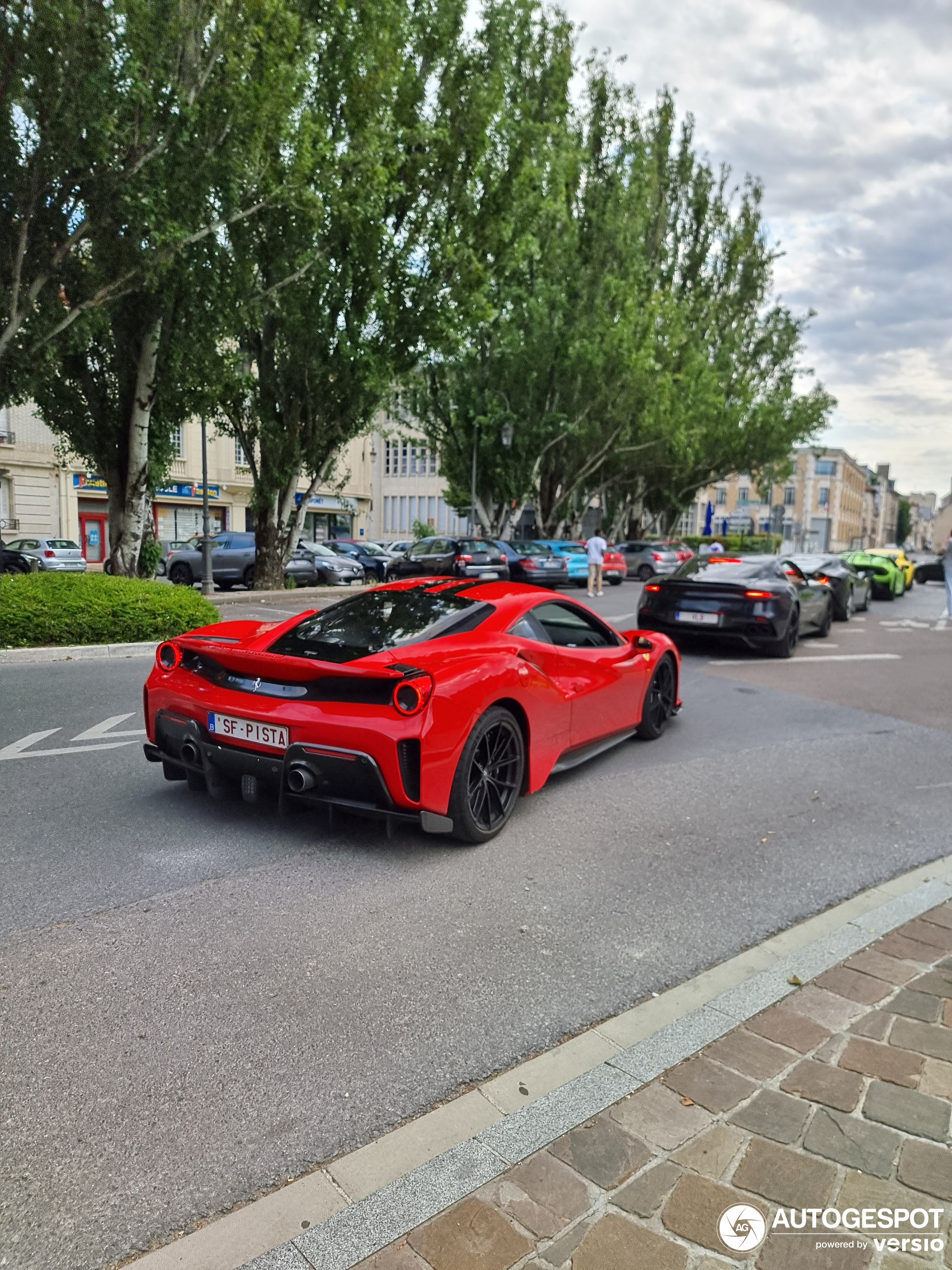 Ferrari 488 Pista