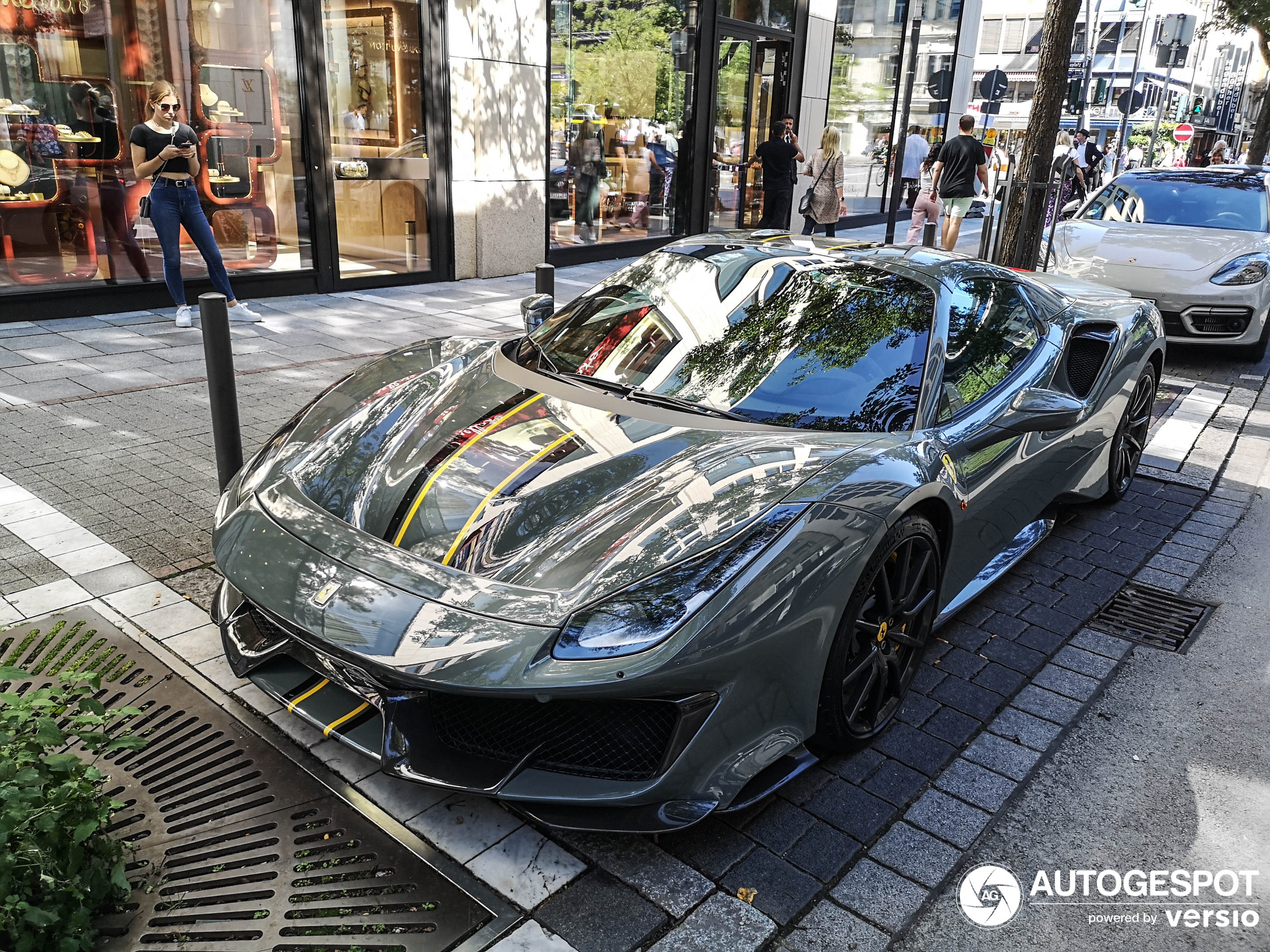 Ferrari 488 Pista Spider