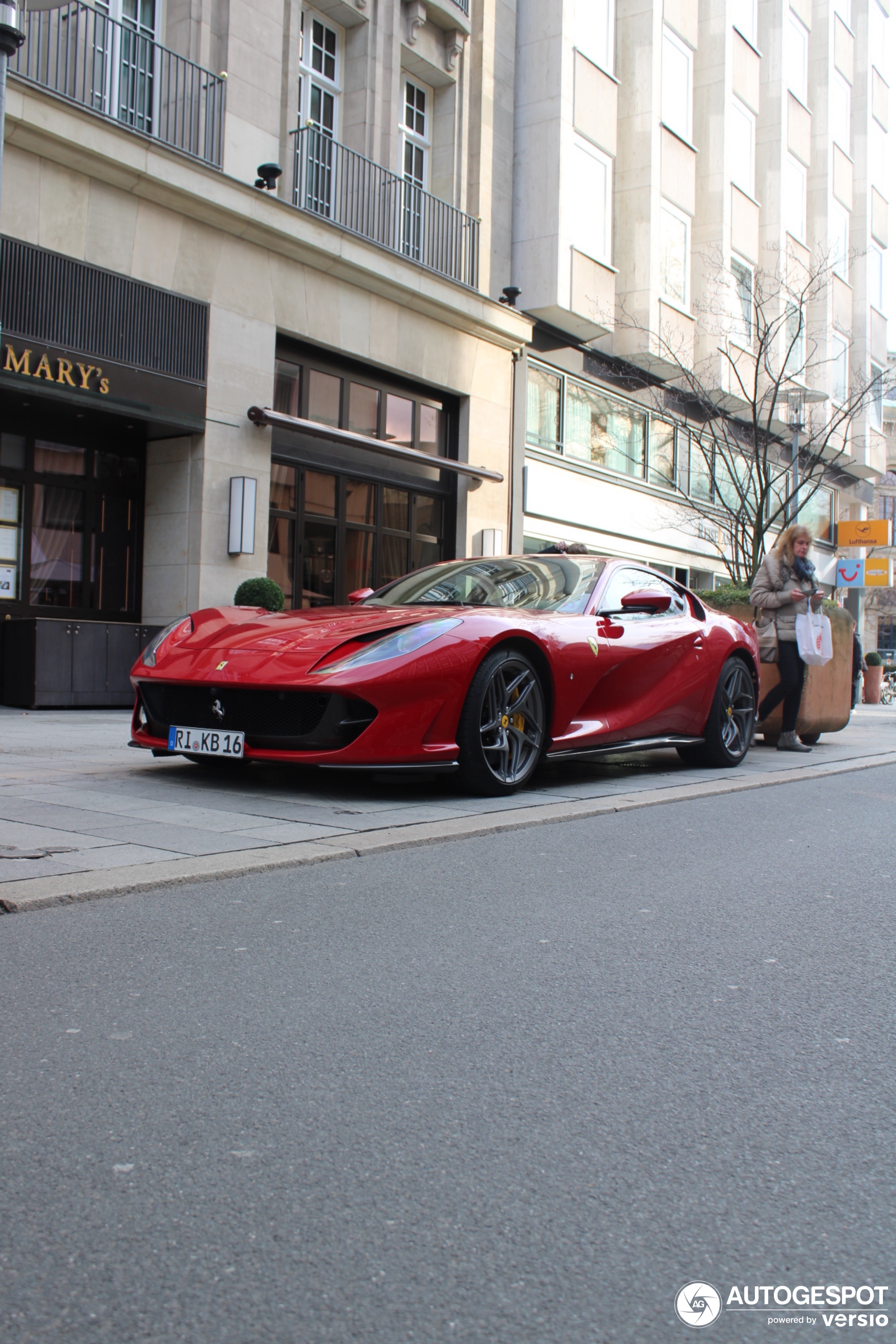 Ferrari 812 Superfast