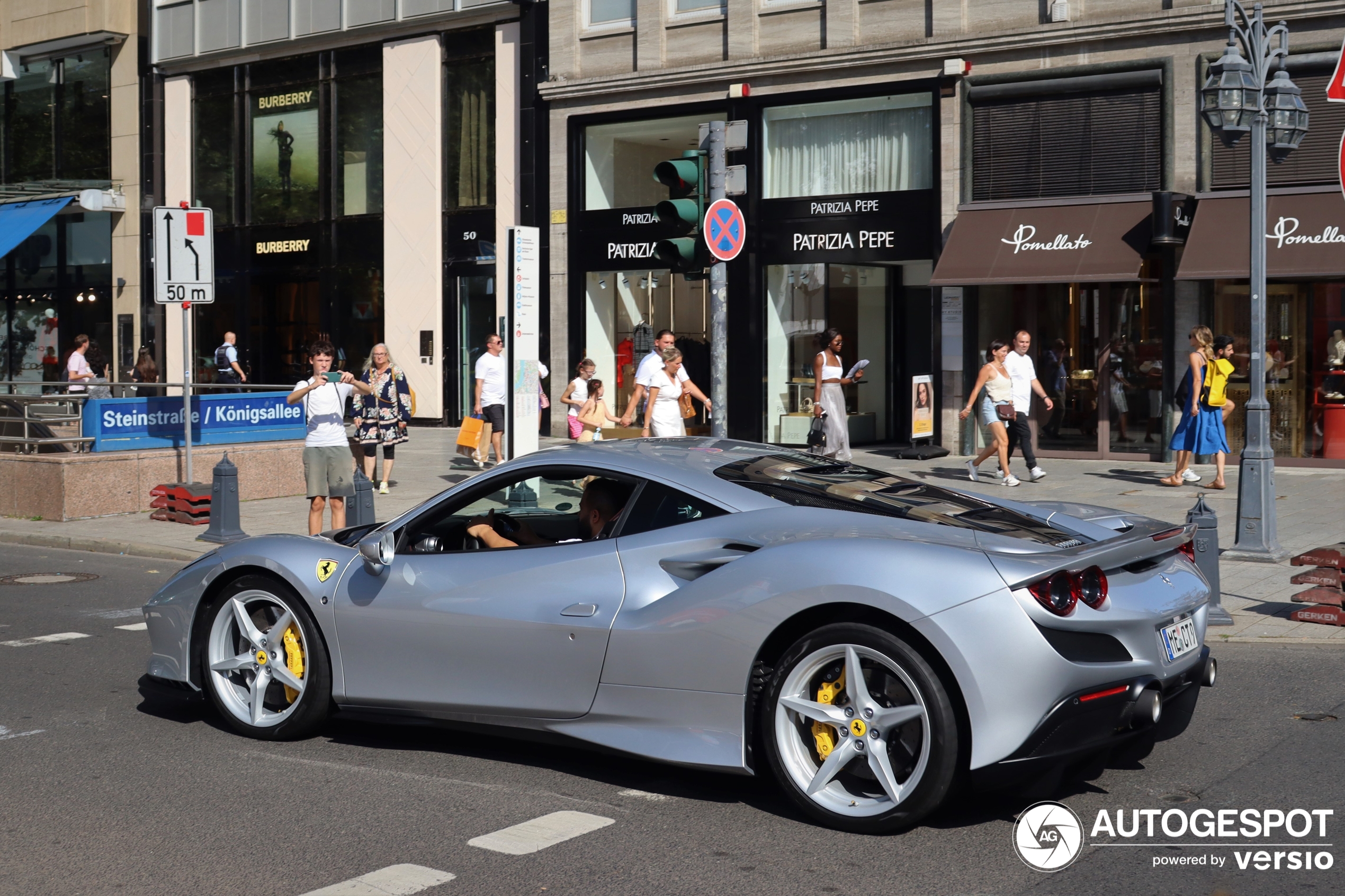 Ferrari F8 Tributo