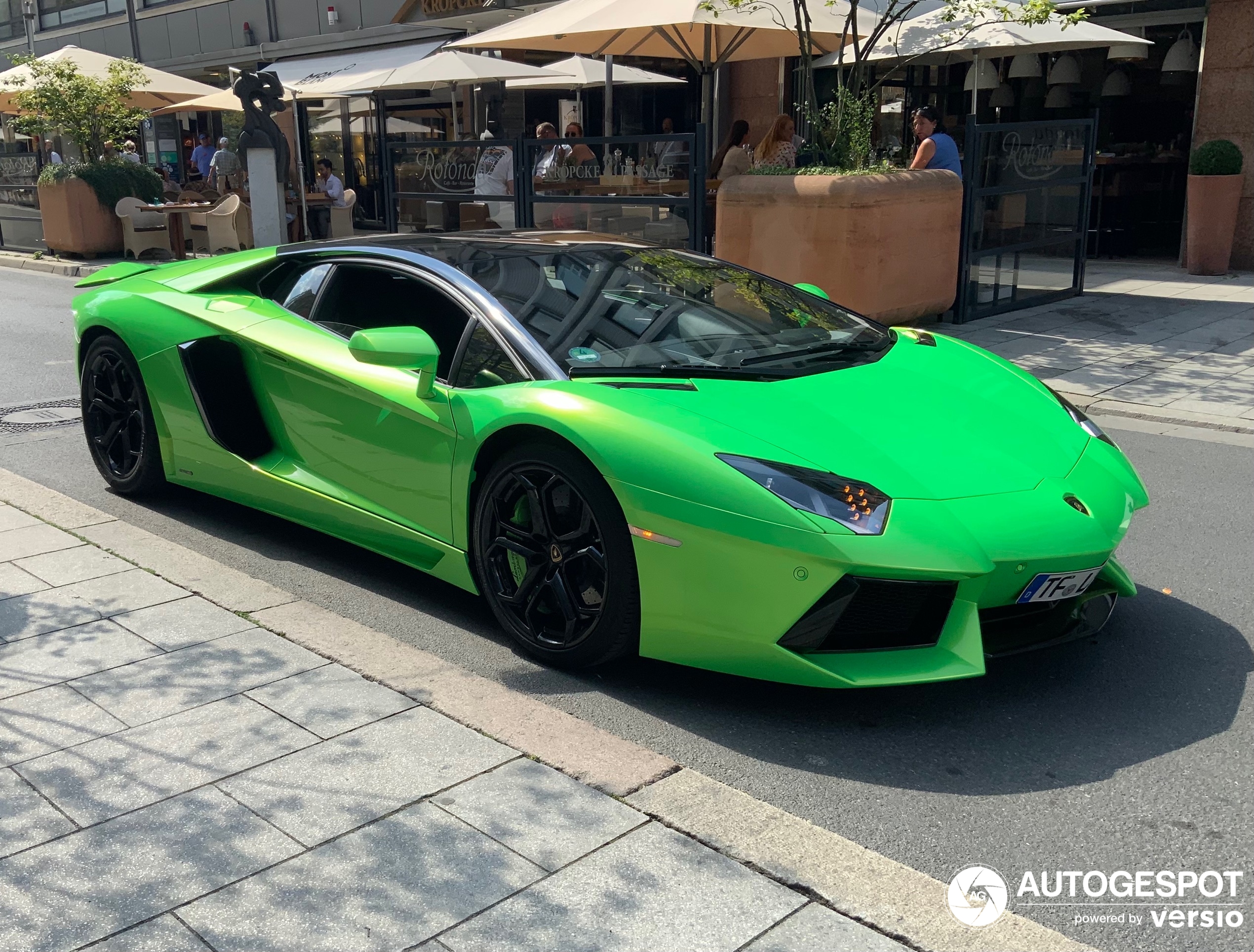 Lamborghini Aventador LP700-4