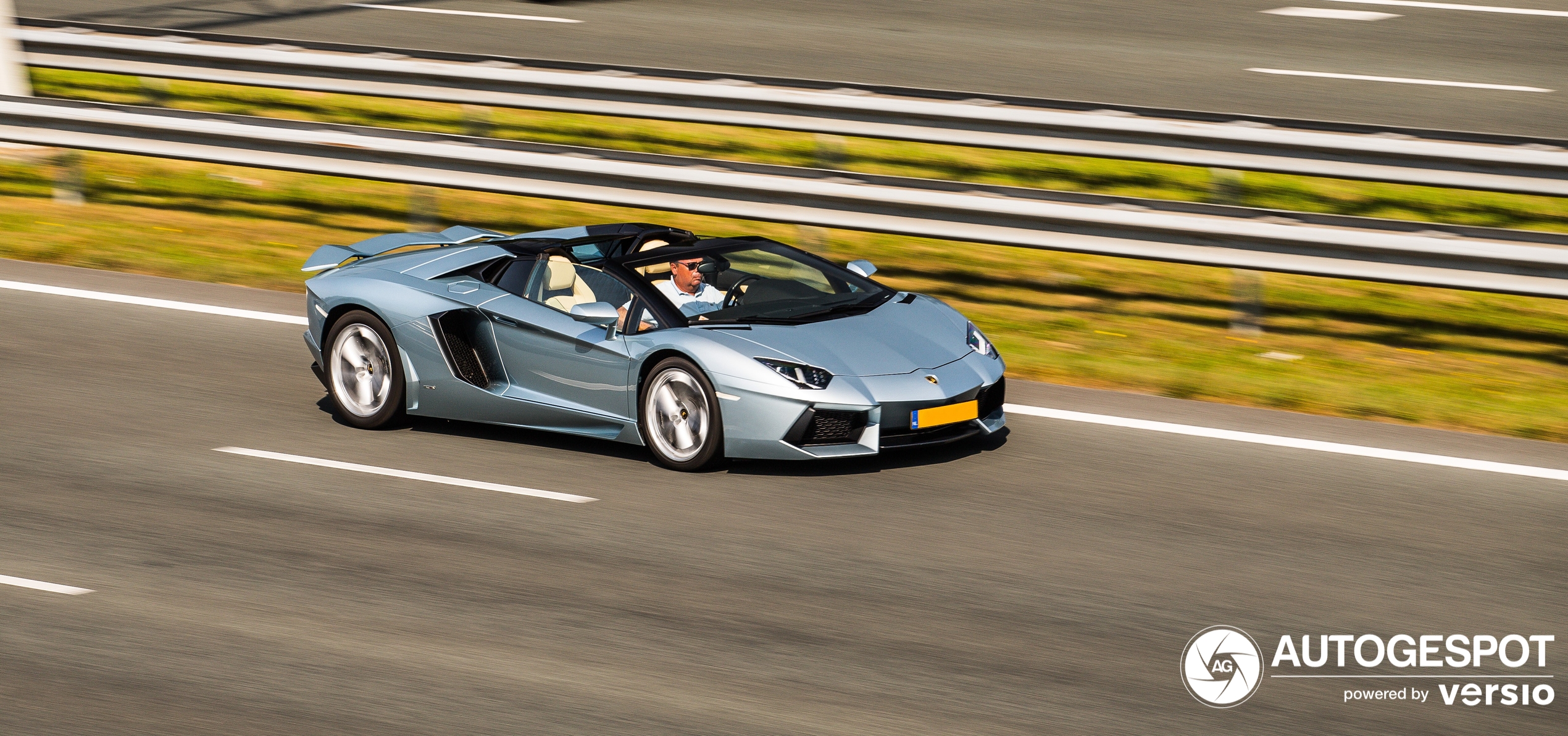 Lamborghini Aventador LP700-4 Roadster