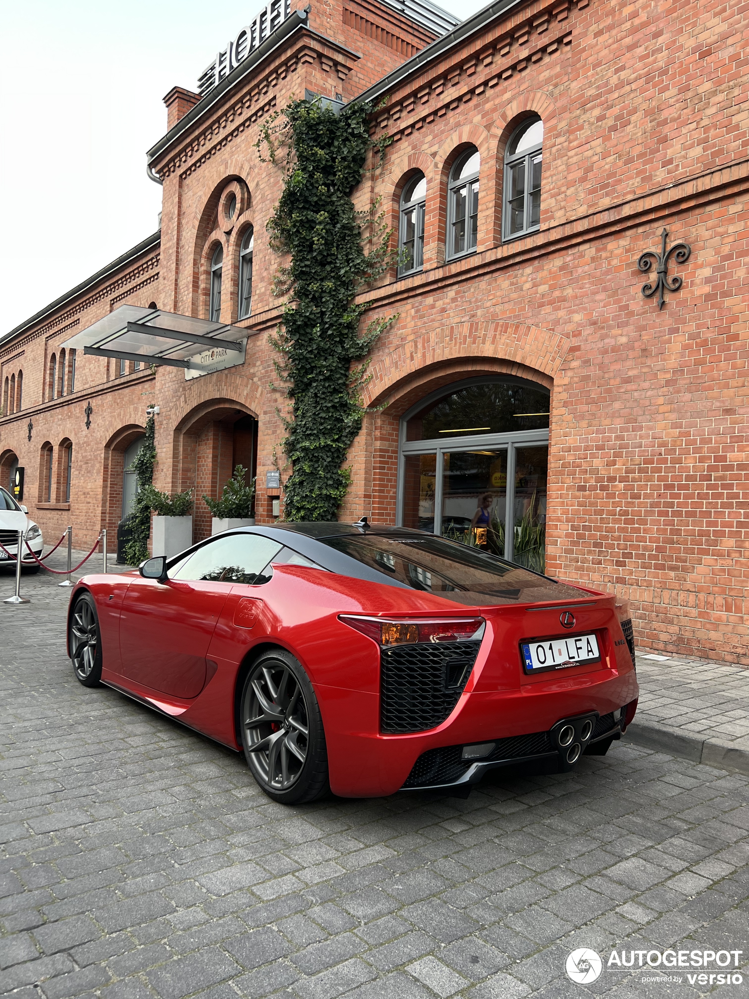 A red LFA shows up in Poznań
