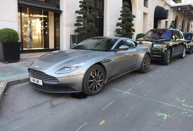 Aston Martin DB11