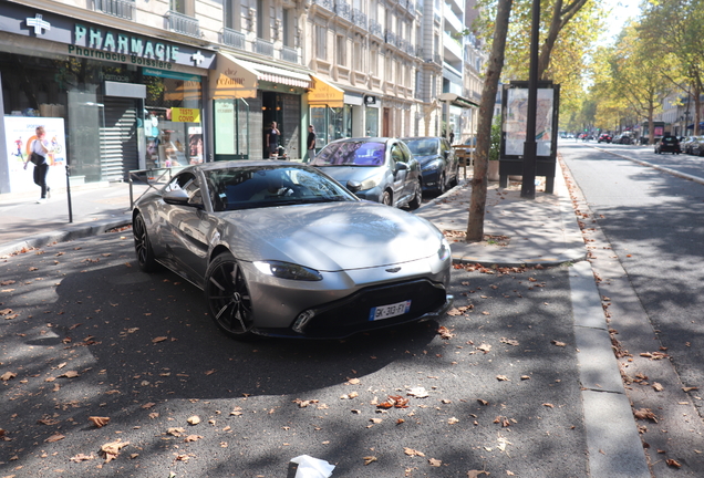 Aston Martin V8 Vantage 2018