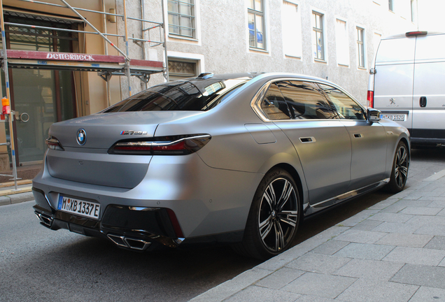 BMW M760e xDrive