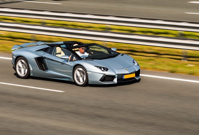 Lamborghini Aventador LP700-4 Roadster