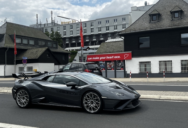 Lamborghini Huracán LP640-2 STO