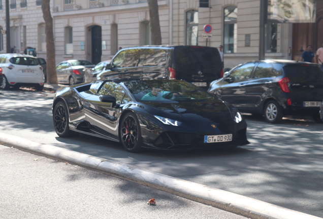 Lamborghini Huracán LP640-4 EVO Spyder