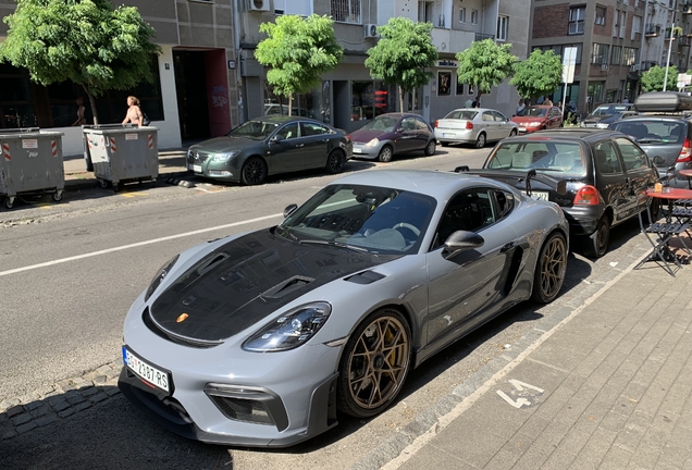 Porsche 718 Cayman GT4 RS Weissach Package