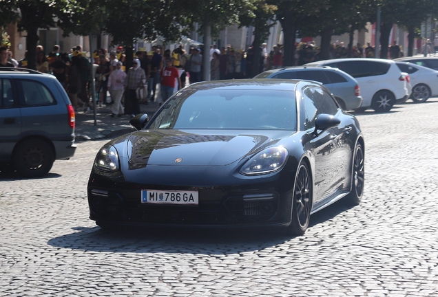 Porsche 971 Panamera GTS Sport Turismo