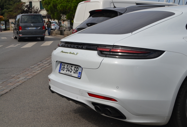 Porsche 971 Panamera Turbo S E-Hybrid