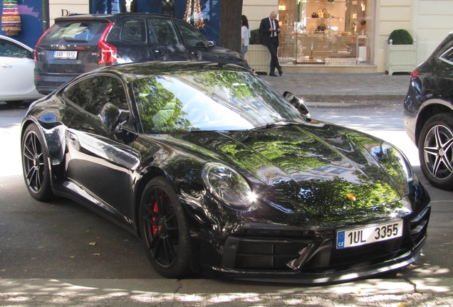 Porsche 992 Carrera GTS