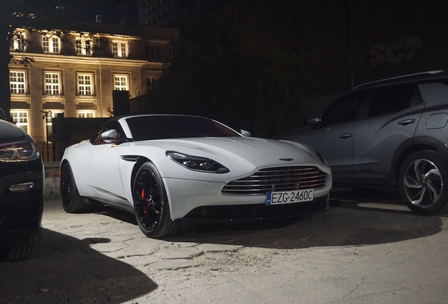 Aston Martin DB11 V8 Volante