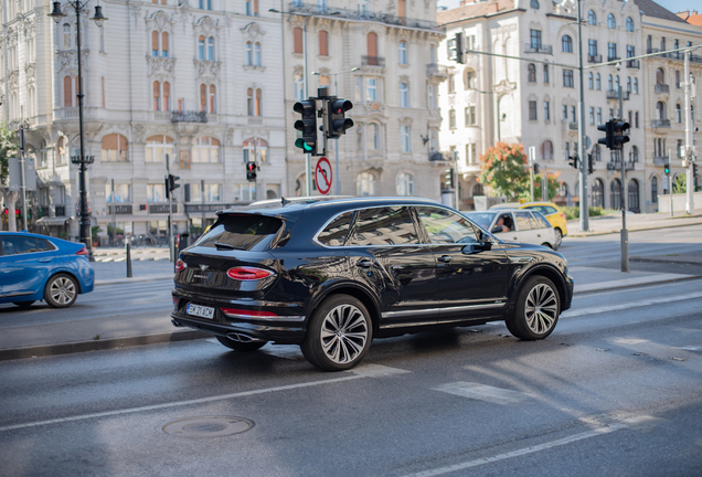 Bentley Bentayga Azure