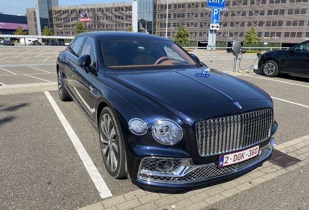 Bentley Flying Spur V8 2021