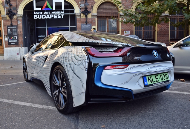 BMW i8